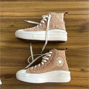 Converse Chuck Taylor All Star Move Platform Sherpa High Top 6.5